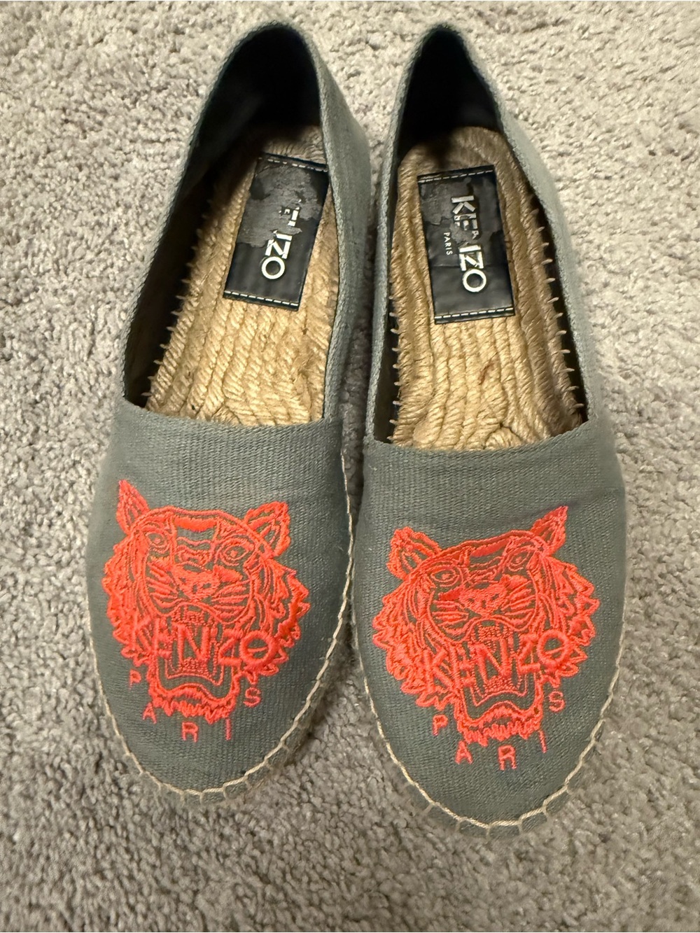 KENZO women’s Gray Espadrille with Orange Tiger Embroidery